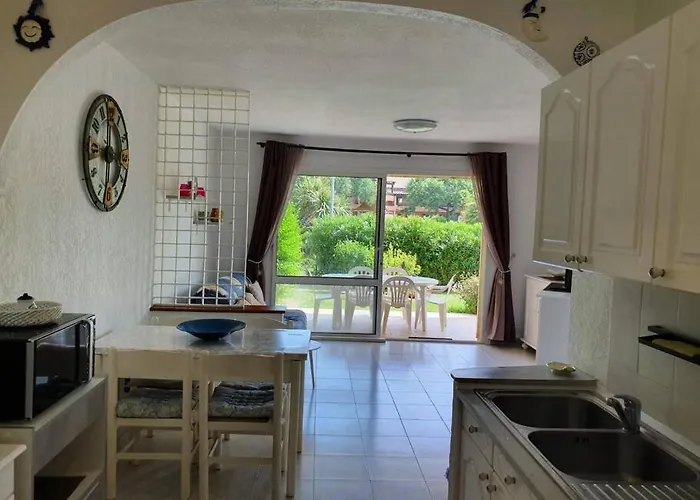 Un Vrai Petit Bonheur En Bord De - 6 Pers. Ghisonaccia